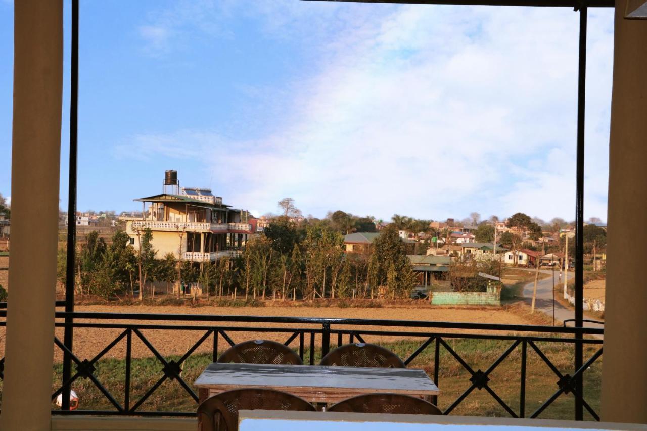 National Park Sauraha- Homely And Peaceful Location With Jungle Safari Arrangements * Sauraha