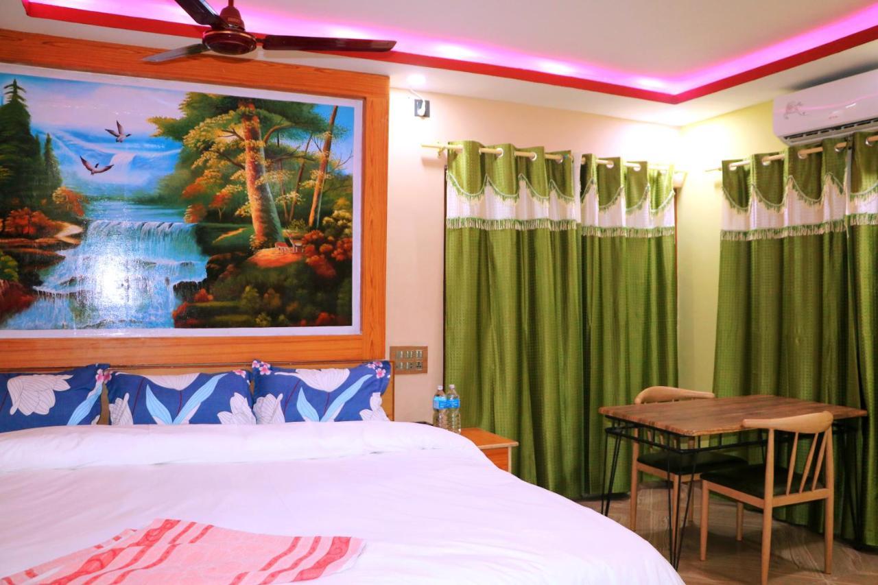 National Park Sauraha- Homely And Peaceful Location With Jungle Safari Arrangements