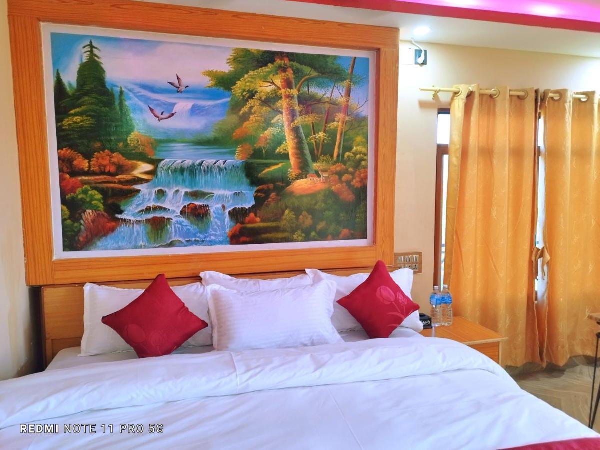 Hotel National Park Sauraha- Homely And Peaceful Location With Jungle Safari Arrangements